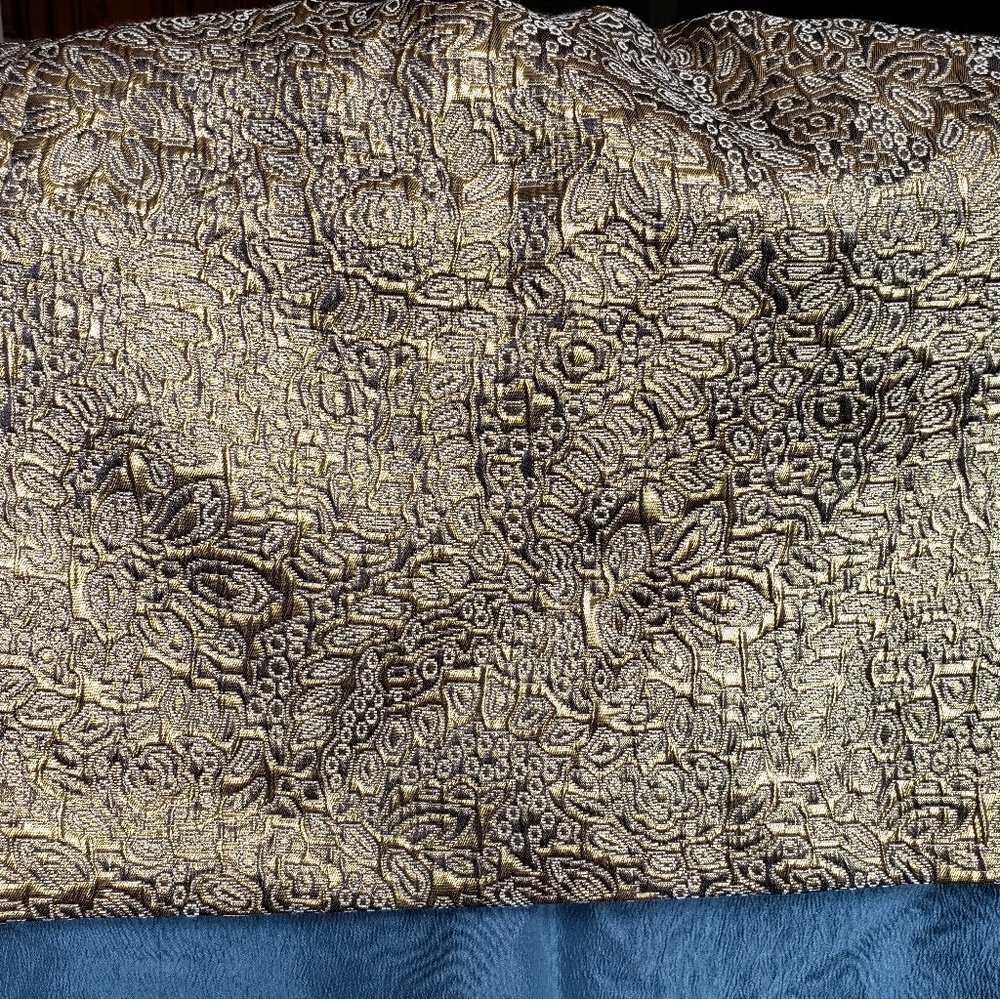 Mask - Picture 5 of 7